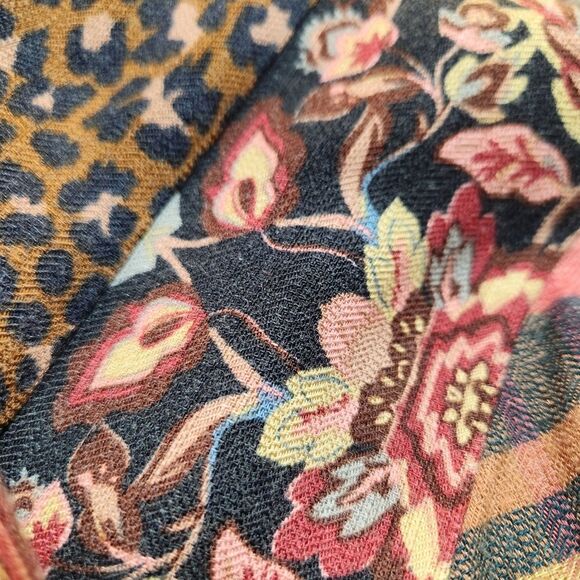 Soft Surroundings Top Tunic Patchwork Flannel Leopard Plaid Floral Button Down M - Picture 8 of 13